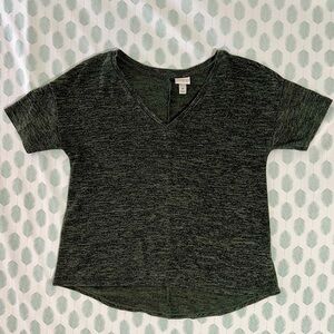 Heathered Green V-Neck Hi-Lo Tee